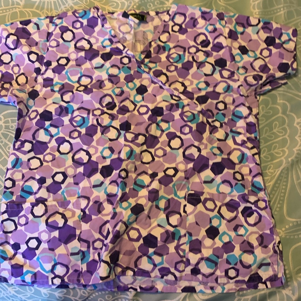 Used xlarge Bonita brand scrub top